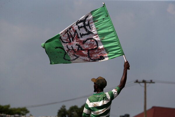 Νιγηρία: Γιατί οι διαδηλωτές θέλουν η Μπιγιονσέ να μοιάσει περισσότερο στη Ριάνα