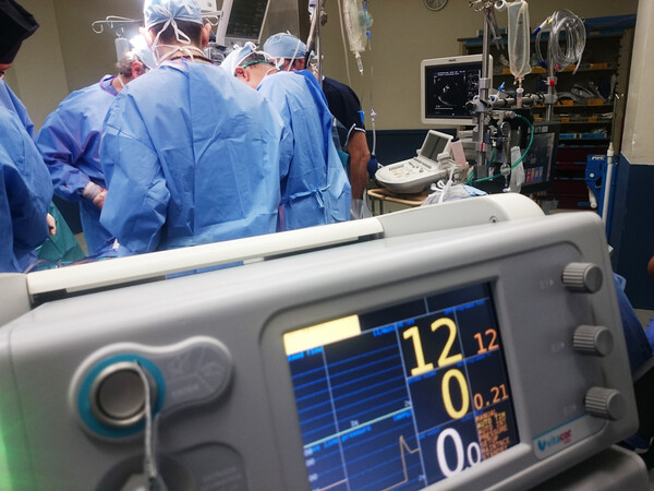 Καλιφόρνια: Ασθενής με κορωνοϊό σκότωσε με φιάλη οξυγόνου τον διπλανό του μέσα στο νοσοκομείο