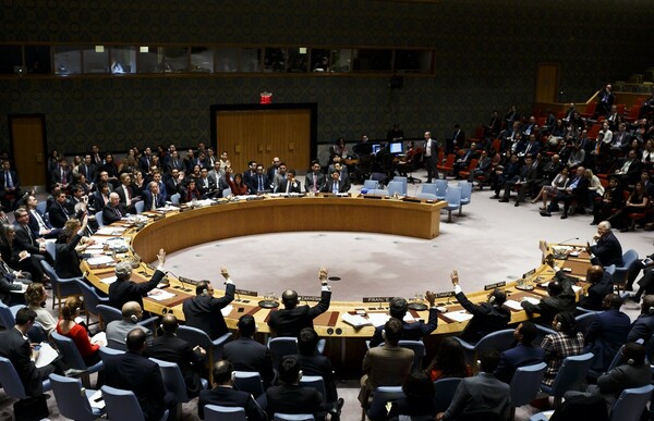Μόνιμη κατάπαυση του πυρός στη Λιβύη - ΟΗΕ: «Ιστορική συμφωνία στη Γενεύη»