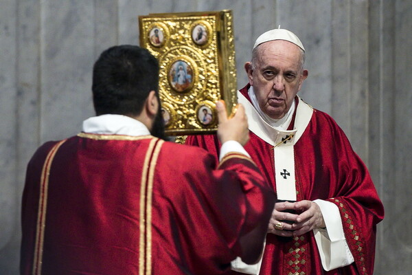 Πάπας Φραγκίσκος: Όσοι ταξιδεύουν για να διασκεδάσουν στο εξωτερικό εν μέσω πανδημίας αδιαφορούν για τους άλλους