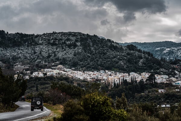 Χιόνισε στη Σάμο: Στα λευκά ορεινές κοινότητες - Στους 0 βαθμούς η θερμοκρασία (ΕΙΚΟΝΕΣ)