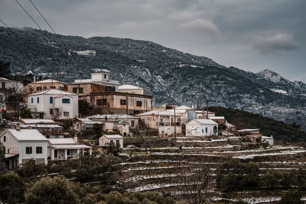 Χιόνισε στη Σάμο: Στα λευκά ορεινές κοινότητες - Στους 0 βαθμούς η θερμοκρασία (ΕΙΚΟΝΕΣ)