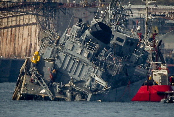 Πειραιάς - Σύγκρουση πλοίων: Ο εισαγγελέας διέταξε σύλληψη του πλοιάρχου του Maersk Launceston