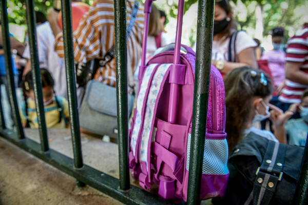 Πέτσας: Πιθανό το σενάριο να ανοίξουν τα σχολεία στις 8 Ιανουαρίου