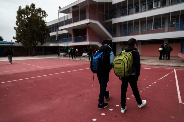 Ζέρβας: Παιδιά έως 12 ετών το 10% των κρουσμάτων - «Η Θεσσαλονίκη δοκιμάστηκε»