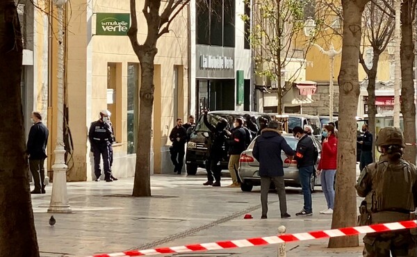 Συναγερμός στη Γαλλία: Βρέθηκε κομμένο κεφάλι μέσα σε κουτί στο κέντρο της Τουλόν