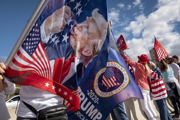 Φλόριντα: Υποδοχή Τραμπ από πλήθος υποστηρικτών - «Καλωσόρισες σπίτι» [ΦΩΤΟΓΡΑΦΙΕΣ]