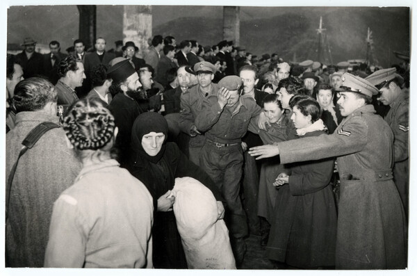 72 κυριολεκτικά συγκλονιστικές φωτογραφίες της διχασμένης Ελλάδας