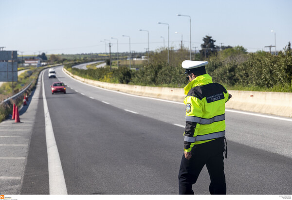 Μετακίνηση εκτός νομού: Τι θα γίνει το Πάσχα - Τι «βλέπουν» οι ειδικοί