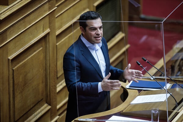 Τσίπρας: Ο κόσμος του Πολιτισμού ζητά να παραιτηθεί η Μενδώνη- Εκτεθειμένος ο Μητσοτάκης