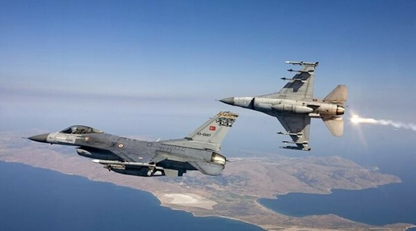 Τουρκικά F-16 πάνω από Αγαθονήσι, Παναγιά και Οινούσσες