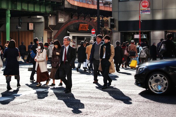 Η Ιαπωνία όρισε υπουργό «μοναξιάς» μετά την αύξηση των αυτοκτονιών