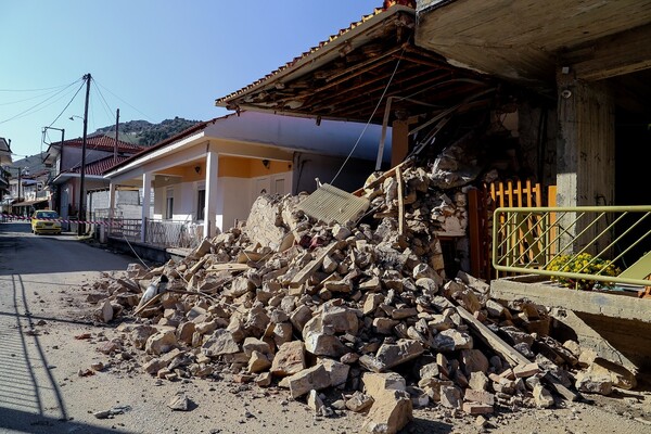 Σεισμός στην Ελασσόνα: Σκηνές και εξοπλισμός στα χωριά που επλήγησαν