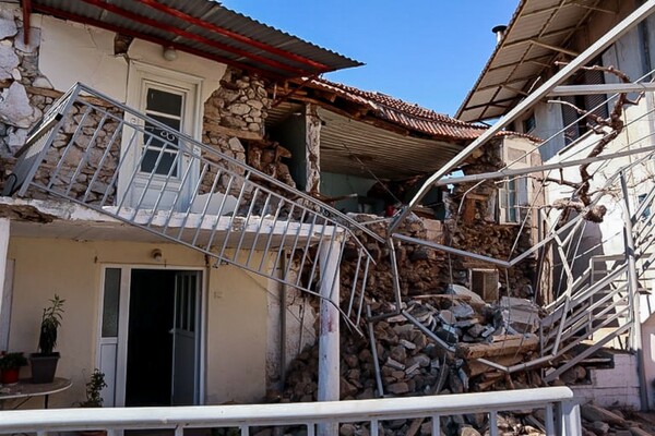 Σεισμός στην Ελασσόνα: Σκηνές και εξοπλισμός στα χωριά που επλήγησαν