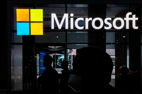 Microsoft: Κινέζοι χάκερ στόχευαν «λεηλατούσαν» email - Αρνείται τα πάντα το Πεκίνο