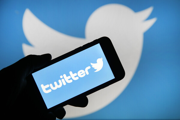 Το Twitter δοκιμάζει τη λειτουργία undo send