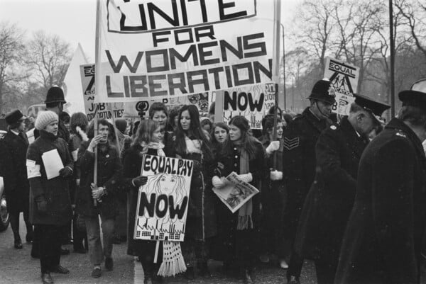 women equal rights march 1971