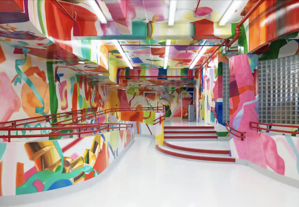 «Η δουλειά μας αφορά τη χαρά»: Τζέφ Κουνς και Tακάσι Μουρακάμι ζωγραφίζουν τα παιδικά νοσοκομεία