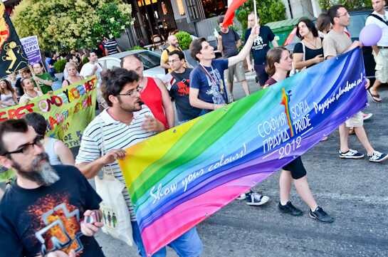 Εικόνες από το πρώτο Gay Pride της Θεσσαλονίκης