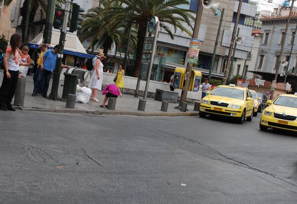 La vie en rose. Του Σπύρου Στάβερη