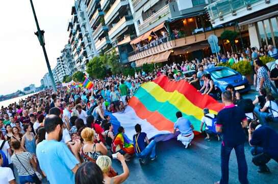 Εικόνες από το πρώτο Gay Pride της Θεσσαλονίκης
