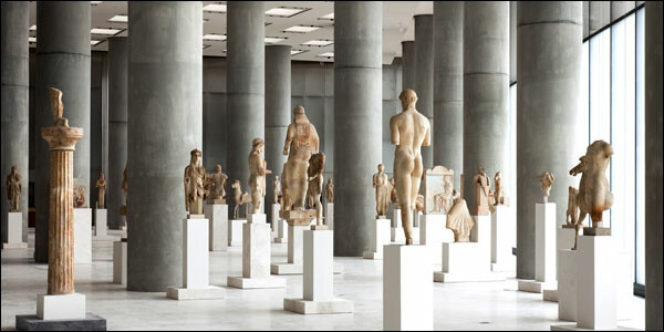 "Το νέο Μουσείο της Ακρόπολης σχεδόν εξαφανίζει τα γλυπτά".