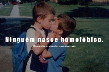 «Εξαναγκάζουν τους Βραζιλιάνους να αποδεχτούν την ομοφυλοφιλία»