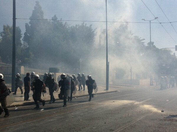 Έμεινε μόνο μια μυρωδιά δακρυγόνου…