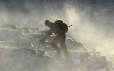 Τώρα: Σε χαράδρα 400 μέτρων έπεσε ορειβάτης