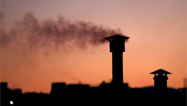Θέλουν να βάλουν «δακτύλιο» στα τζάκια και τις σόμπες