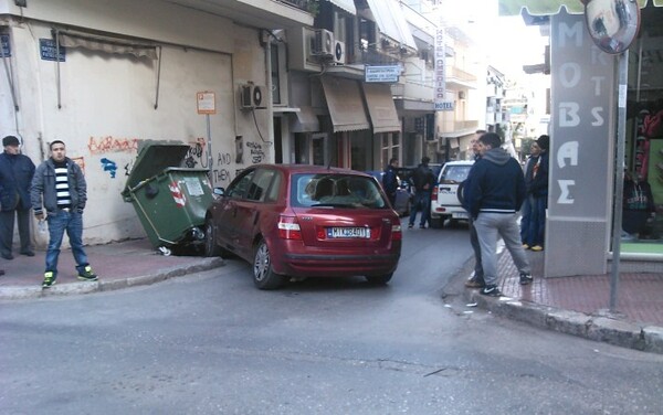 Τροχαίο με οδηγό 93χρονο στη Λαμία