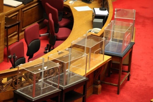 Από το 2009 είχε αρχίσει το «πάρτι» με τη λίστα