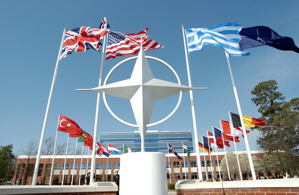 Ιστορική σύνοδος του ΝΑΤΟ
