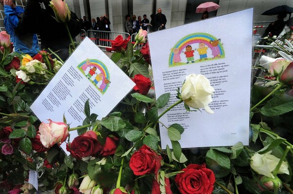 40 χιλιάδες Νορβηγοί τραγούδησαν το τραγούδι που μισεί ο Breivik