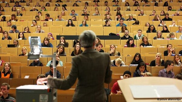 Γερμανία: Μαθήματα ορθής συμπεριφοράς σε ξένους φοιτητές