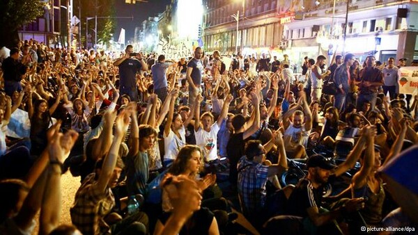 Η Ρουμανική Βουλή σταμάτησε τη λειτουργία ορυχείου χρυσού