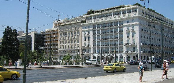 Πτώση σχεδόν στο μισό στις πληρότητες των αθηναϊκών ξενοδοχείων