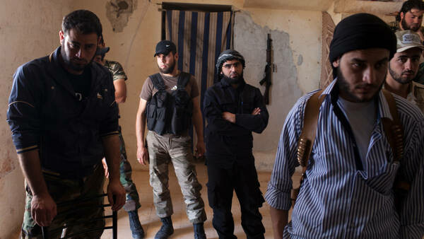 Ποιοι είναι οι αντάρτες που μάχονται τον Άσαντ