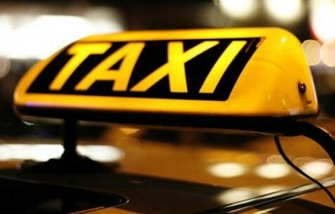 Ελλάδα: Οδηγός ταξί βρήκε και παρέδωσε 2.100 ευρώ