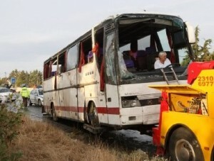 Η αυτοθυσία ενός πατέρα στο σημερινό πολύνεκρο τροχαίο της Θεσσαλονίκης