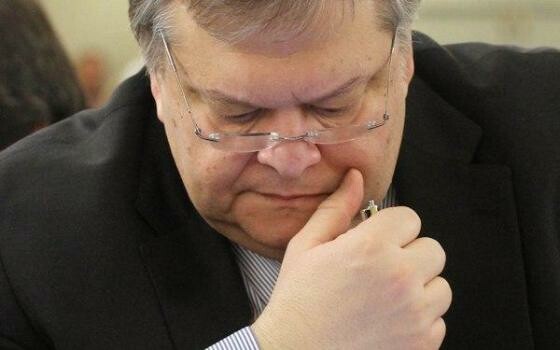 Το Bloomberg επιτίθεται στον Ευαγ.Βενιζέλο, για την Λίστα Λανγκάρντ.