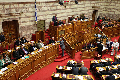 Και τη σύνταξη ολόκληρη και τον μισθό χορτάτο
