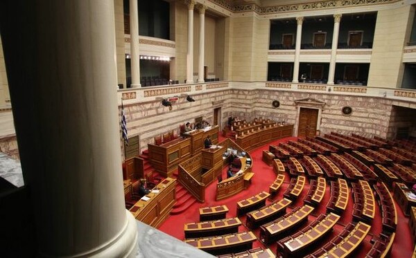 Ο 15ος και ο 16ος έφυγαν, το κίνητρο ήρθε στη Βουλή