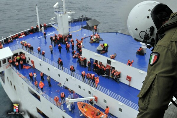 Ολονύκτιο θρίλερ με το Norman Atlantic