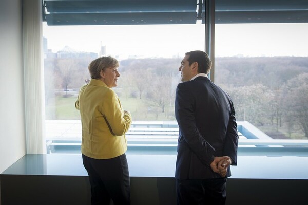 Bild: Η Γερμανία δεν αποκλείει πλέον ελληνική χρεοκοπία και Grexit