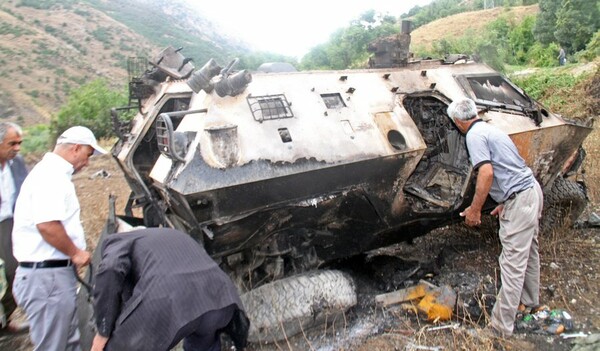 Τουρκία: Αιματηρή επίθεση του PKK με 16 στρατιώτες νεκρούς