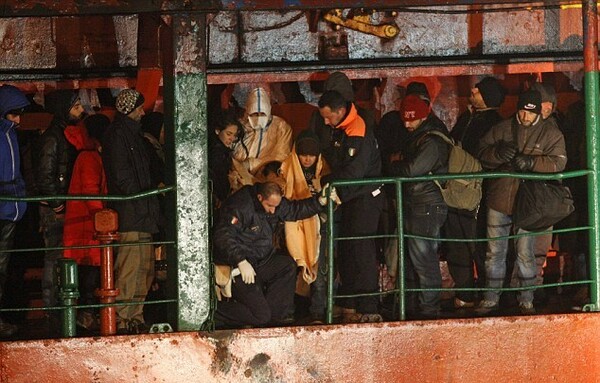Το πλοίο με τους 700 μετανάστες, ήταν προγραμματισμένο να συντριβεί