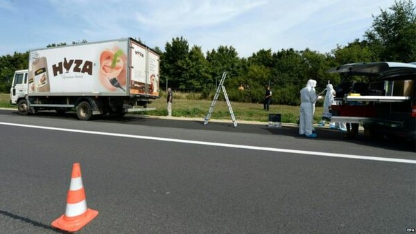 Περισσότερα από 70 είναι τελικά τα πτώματα των προσφύγων στο φορτηγό