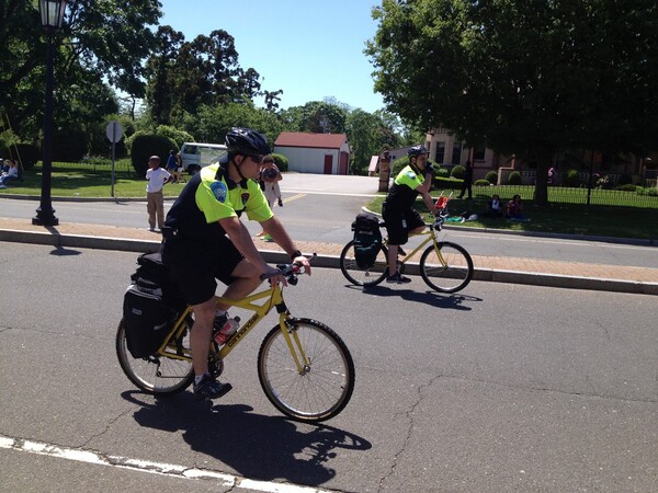 Αστυνομικοί με ποδήλατα και στη χώρα μας