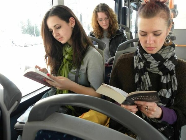 Δωρεάν διαδρομές λεωφορείων για όσους διαβάζουν βιβλίο σε πόλη της Ρουμανίας